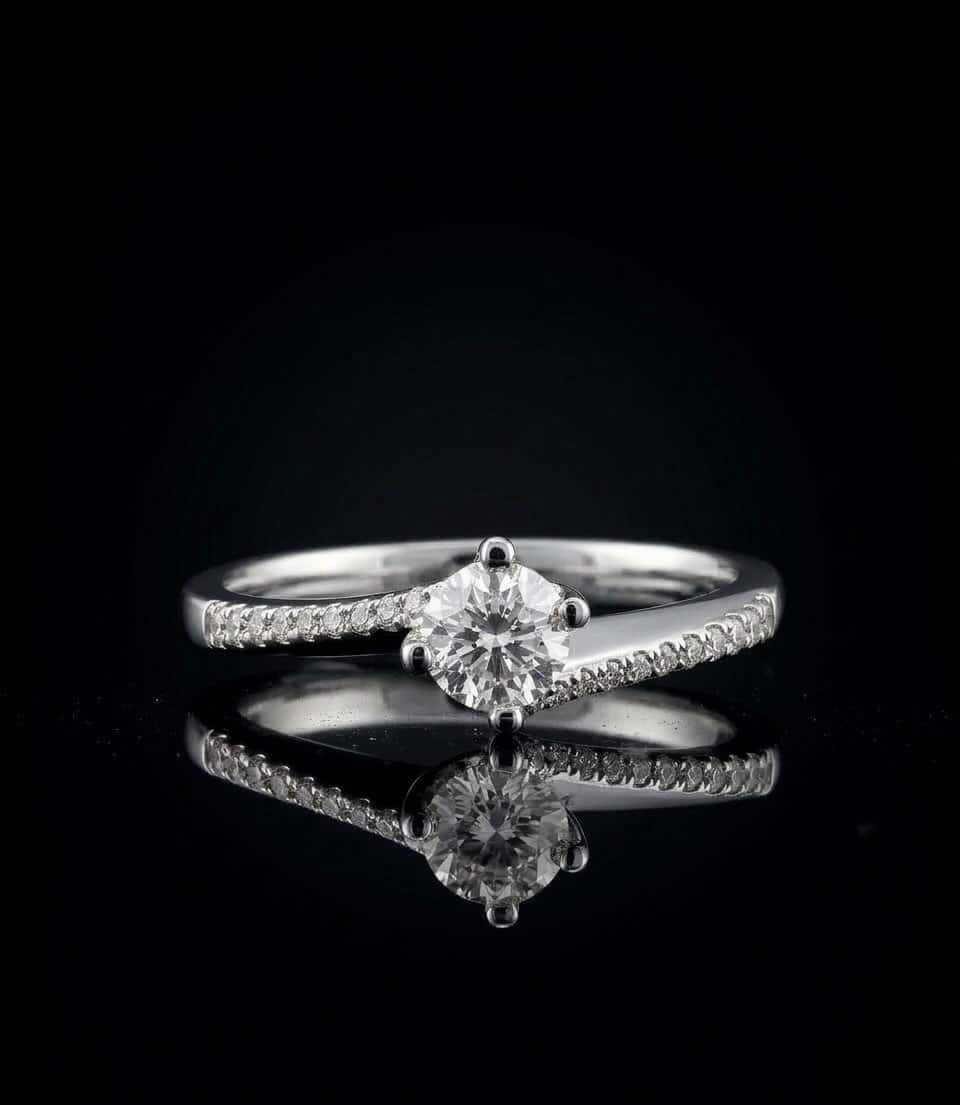 Twisted Solitaire Ring Main image