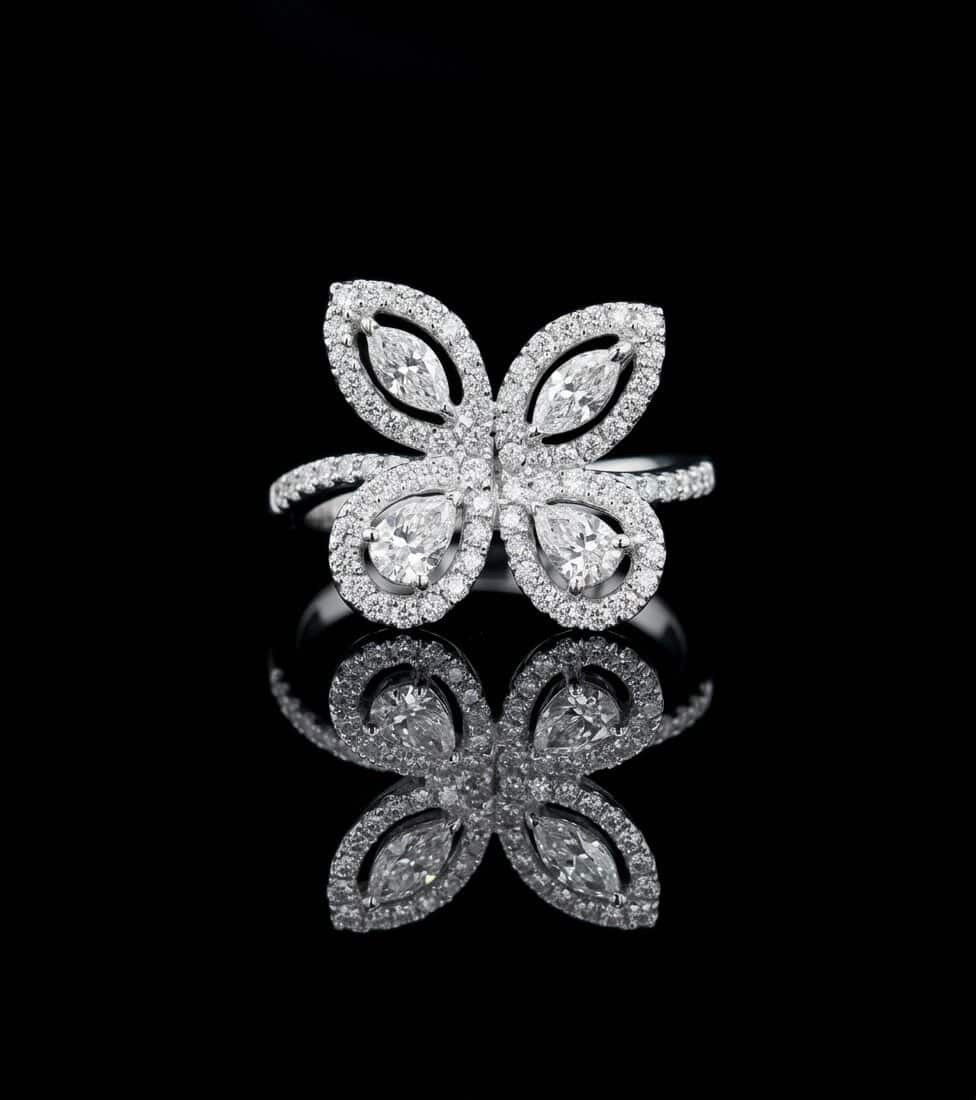 Vanessa Ring Main image