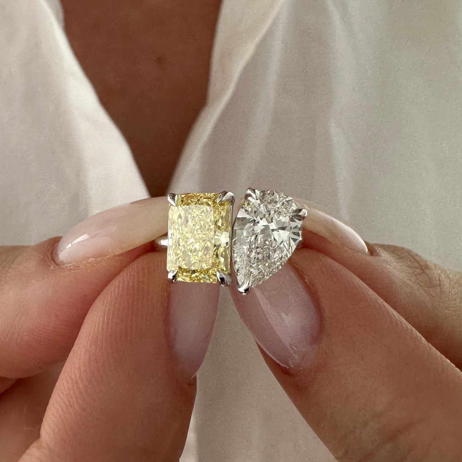 Toi et Moi Pear & Radiant Ring