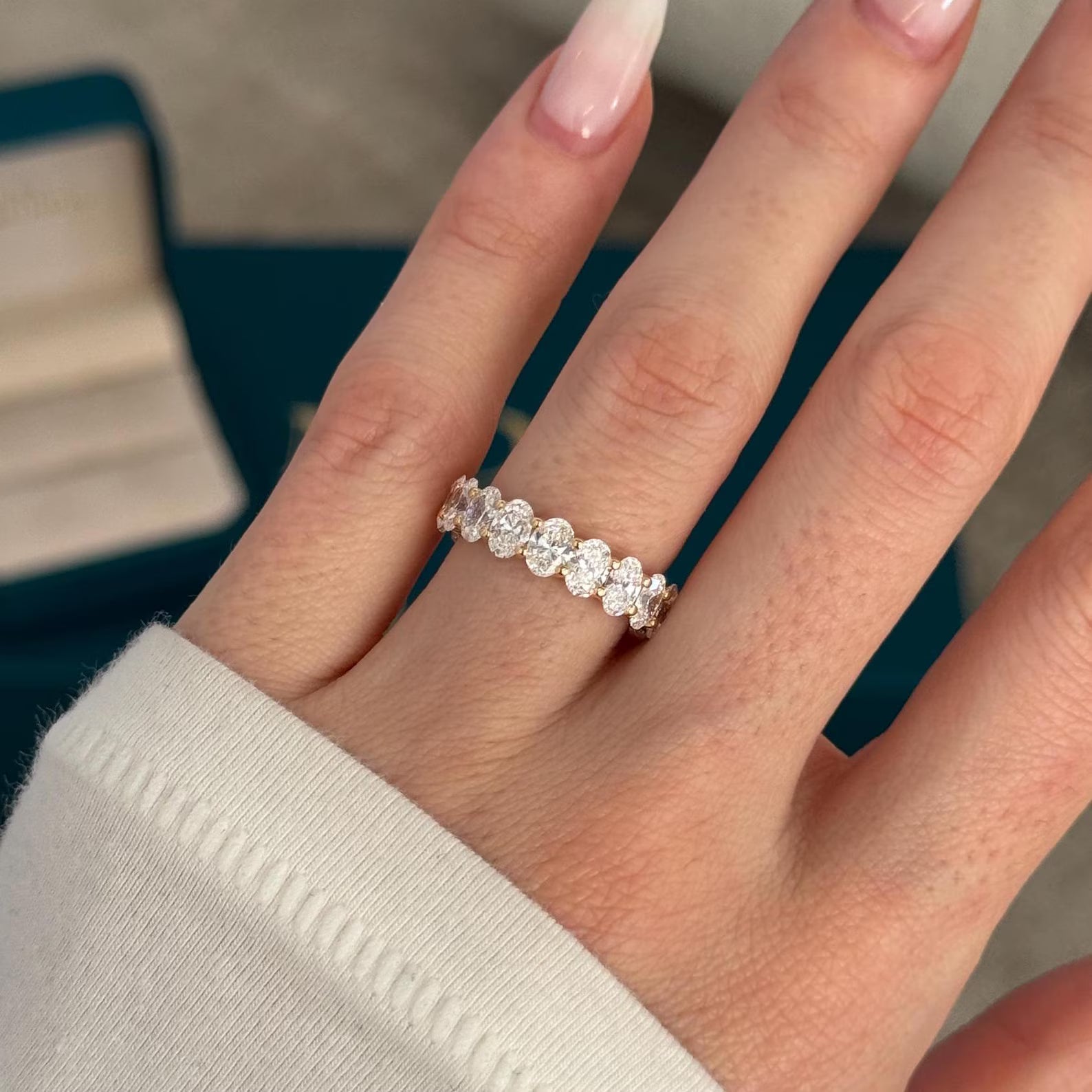 Riviere Oval Band